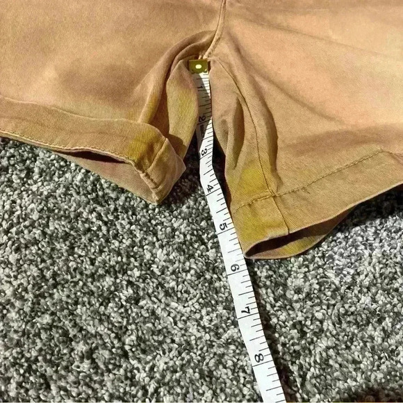 Chino by Anthropologie Khaki/Tan Relaxed Shorts-25 Relaxed - Picture 3 of 11